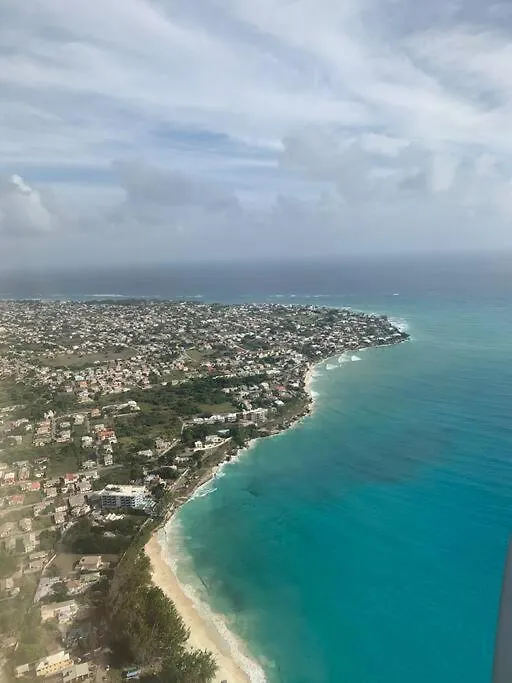 Beautiful Oistins Home Away From Home Крайст-Черч